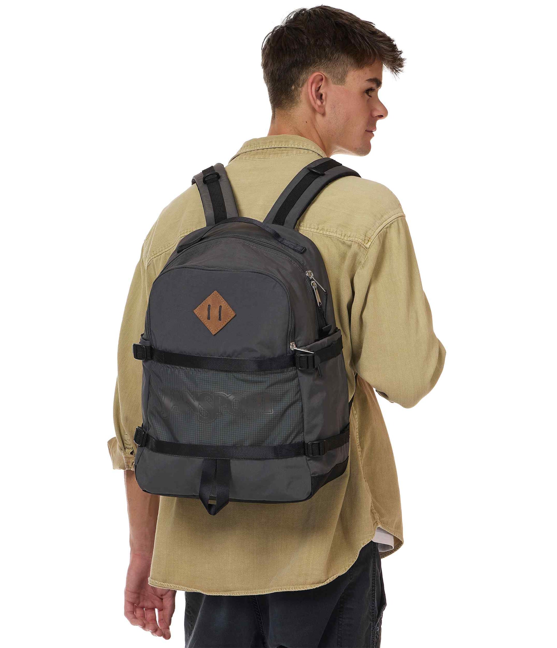 Small Seattle Pack - Smokey Grit | Jansport