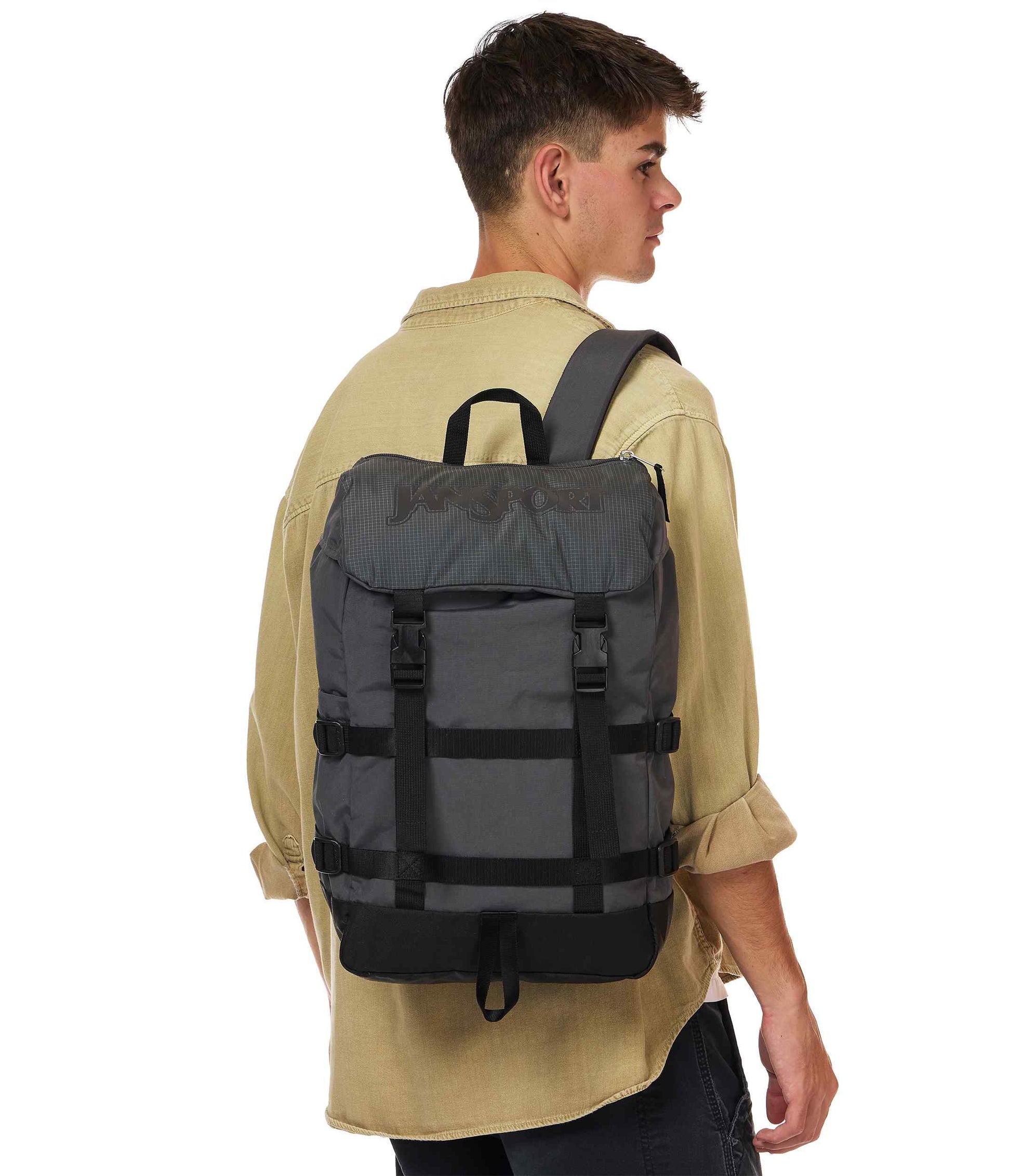 Skip Pack - Smokey Grit | Jansport