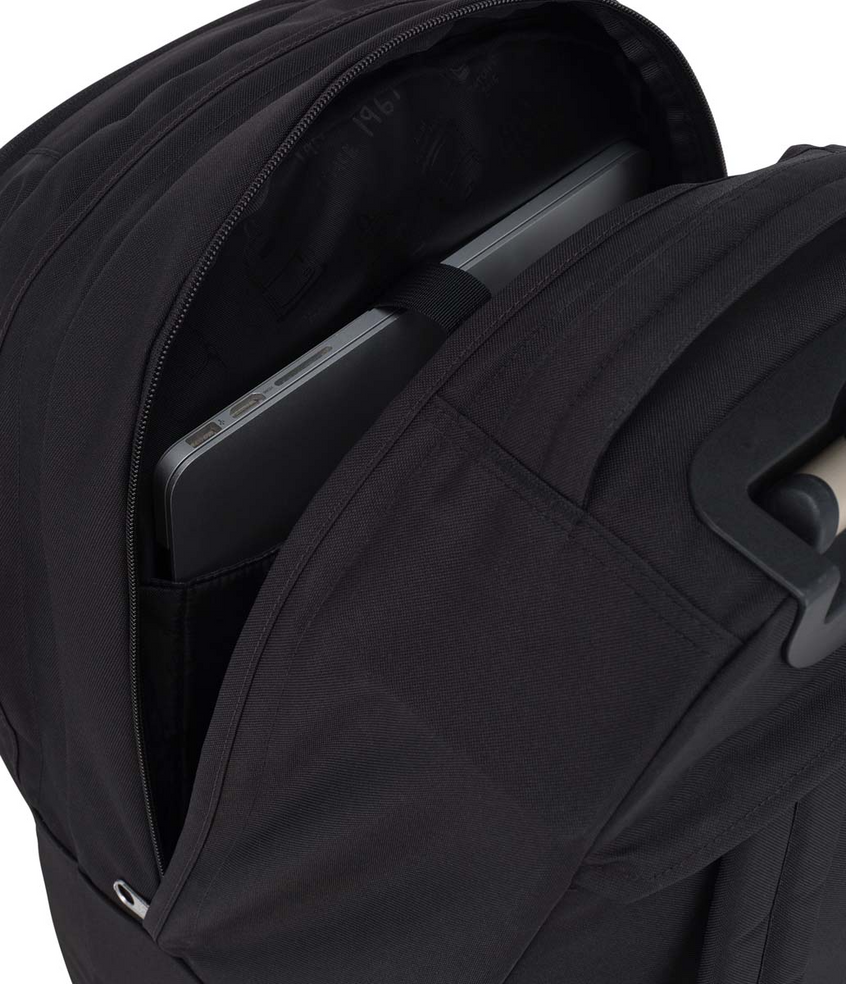 Driver 8 Black JanSport Europe JanSport Europe GBP